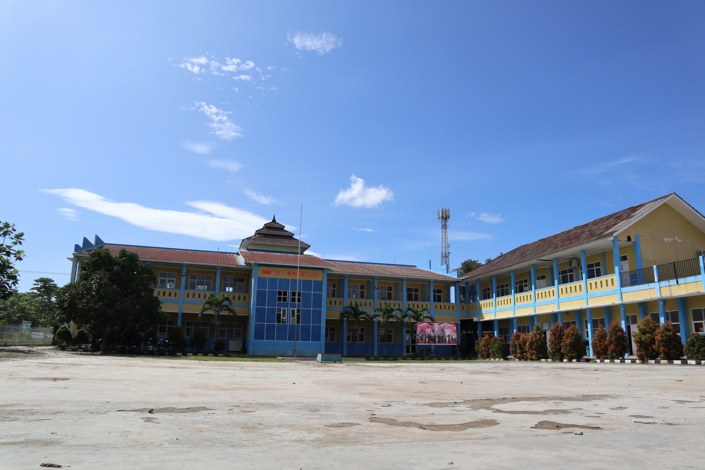 Lapangan Depan